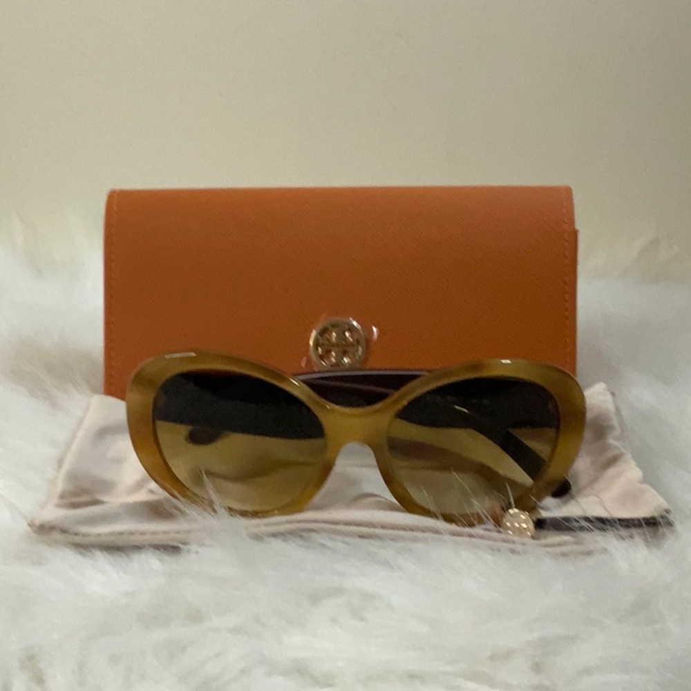 Tory Burch Sunglasses w/case,dust bag (NWOT) - Picture 3 of 11